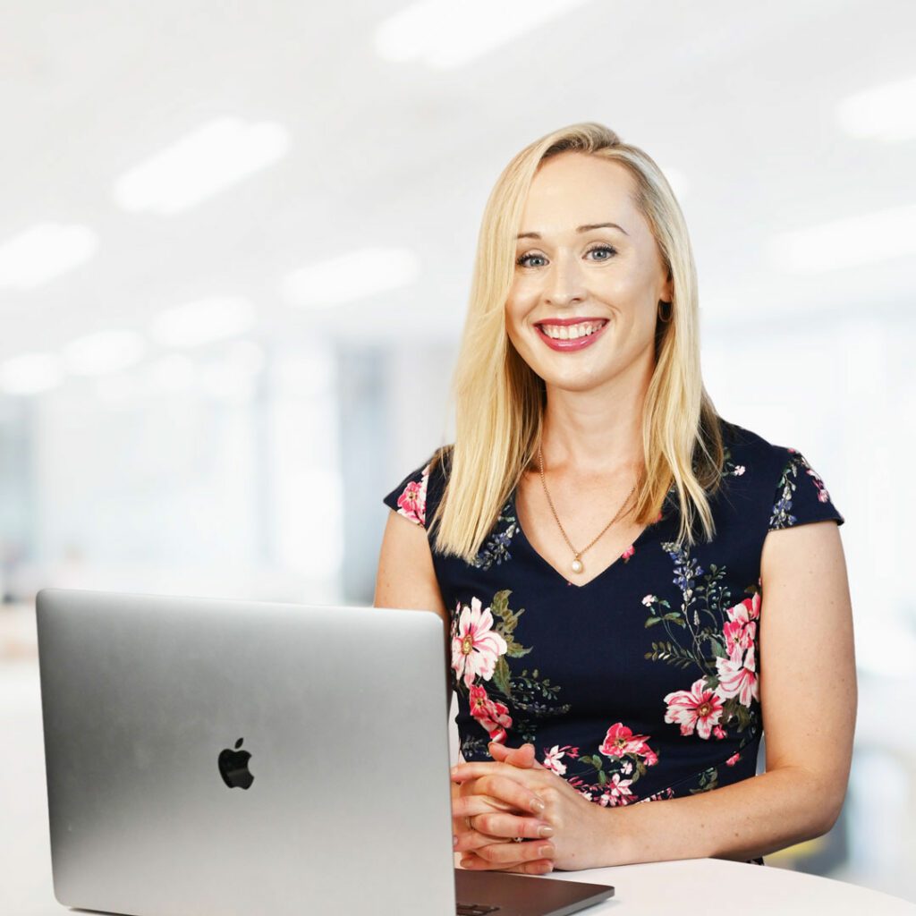 Photo of Amanda Lott a registered liquidator and insolvency expert on the Central Coast NSW.